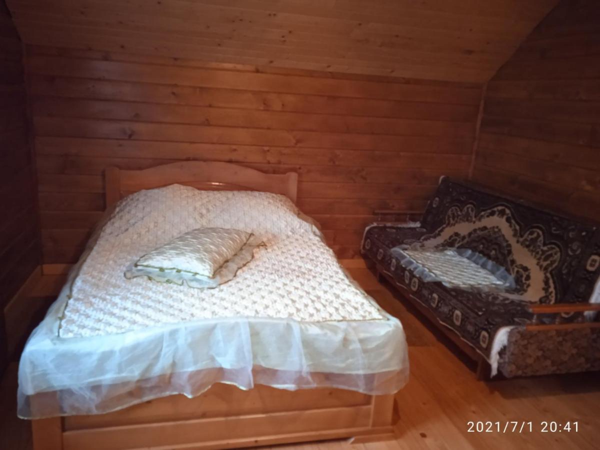 У Марка Волосянка Екстериор снимка